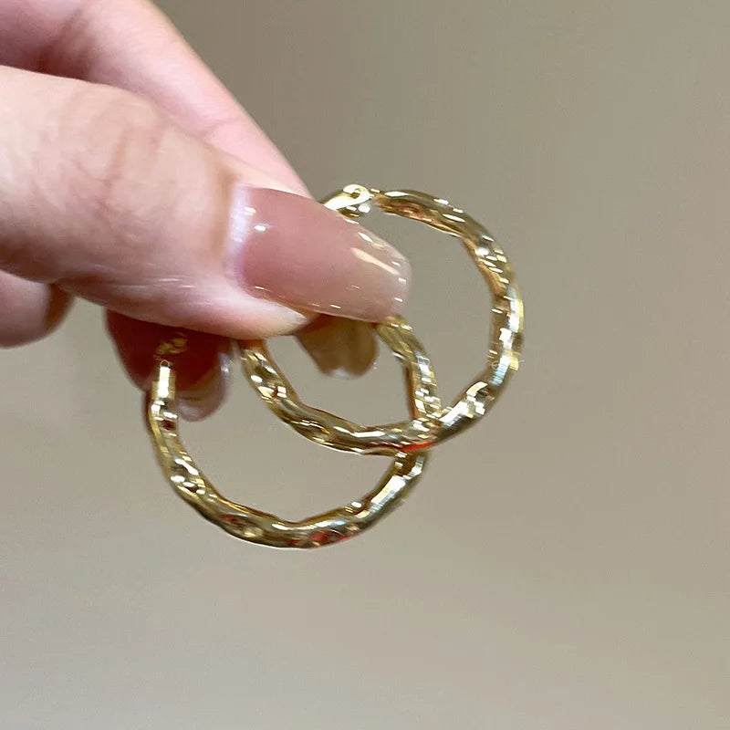 Velora™ Golden Sunflower - Geometric Hoop Earrings