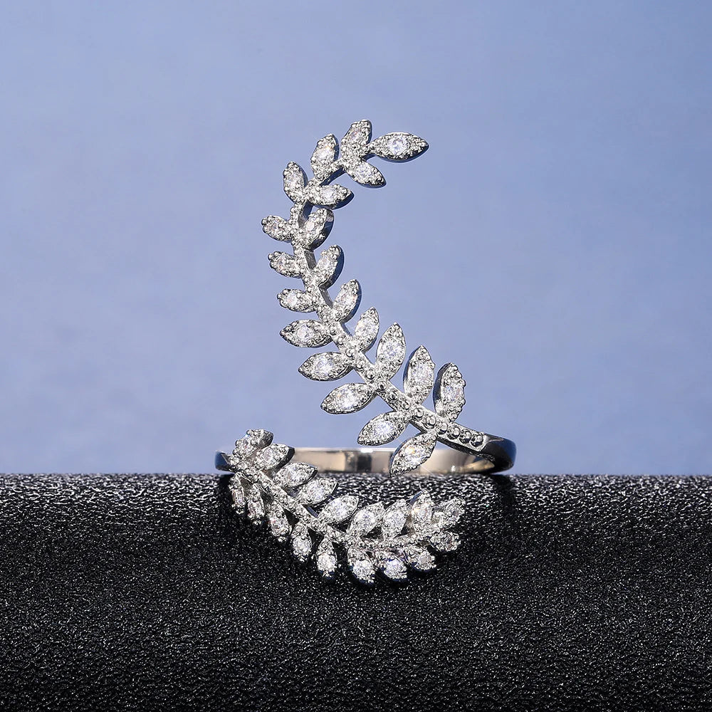 Huitan New Arrival Fashion Leaf Opening Ring for Women Wedding Party Delicate Finger Ring Cubic Zirconia Adjustable Ring Jewelry